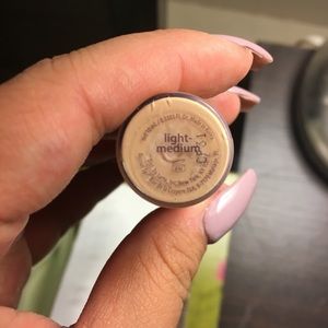 Shape tape light medium