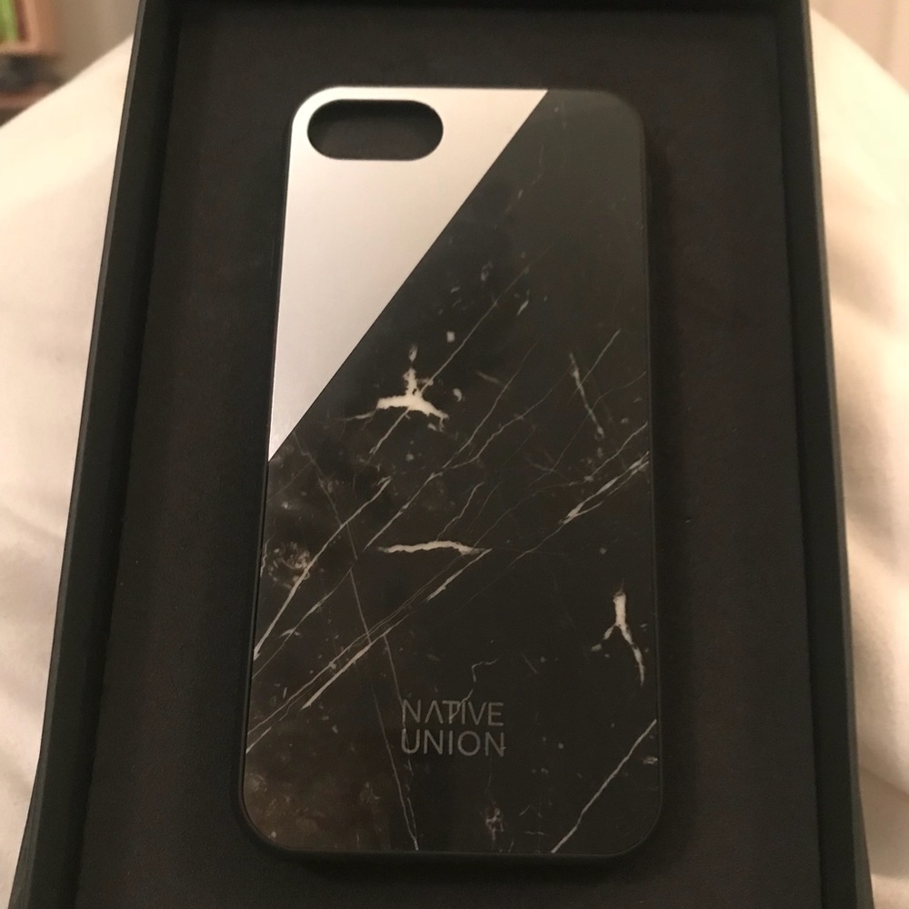 Authentic marble iPhone 7 case
