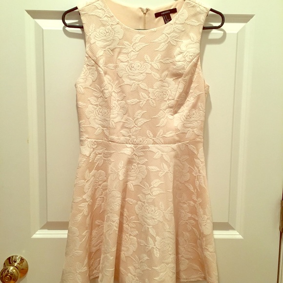 Forever 21 dress, good condition, size 4 - Picture 1 of 3