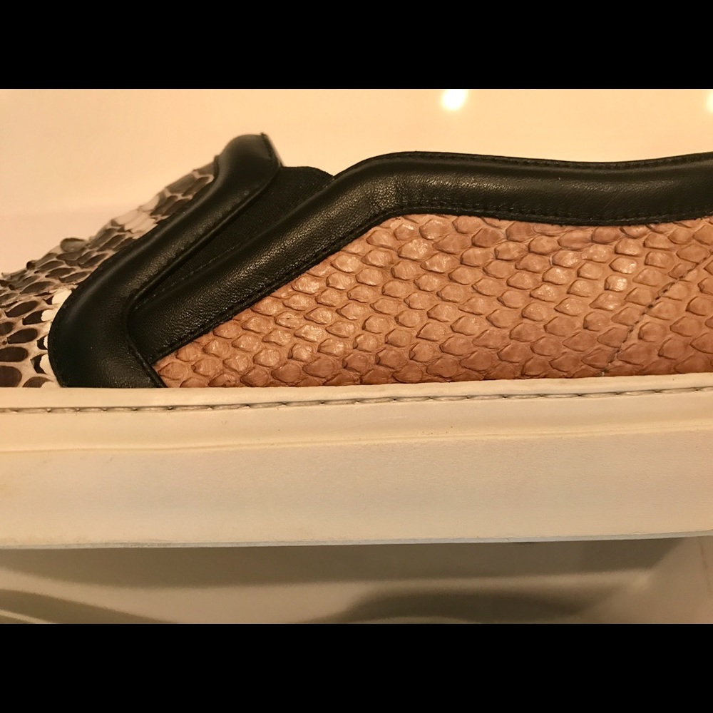 🔥HOST PICK🔥Givenchy slip on snakeskin sneakers - Picture 7 of 8