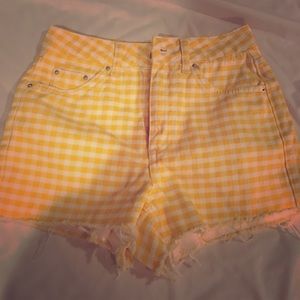 TOPSHOP yellow gingham shorts BRAND NEW