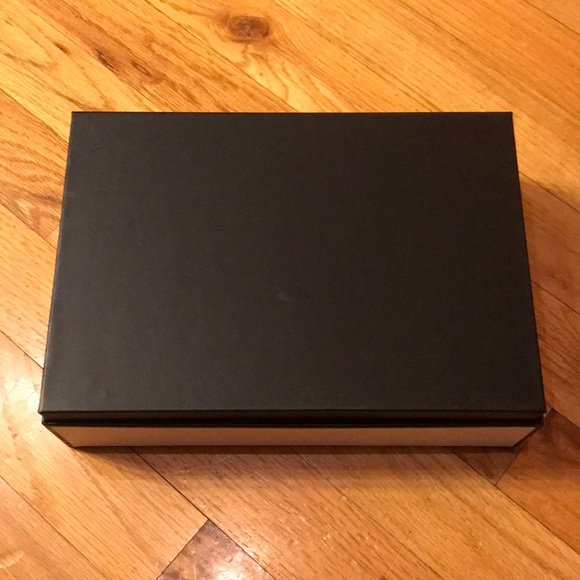 Chanel Box - Picture 2 of 3