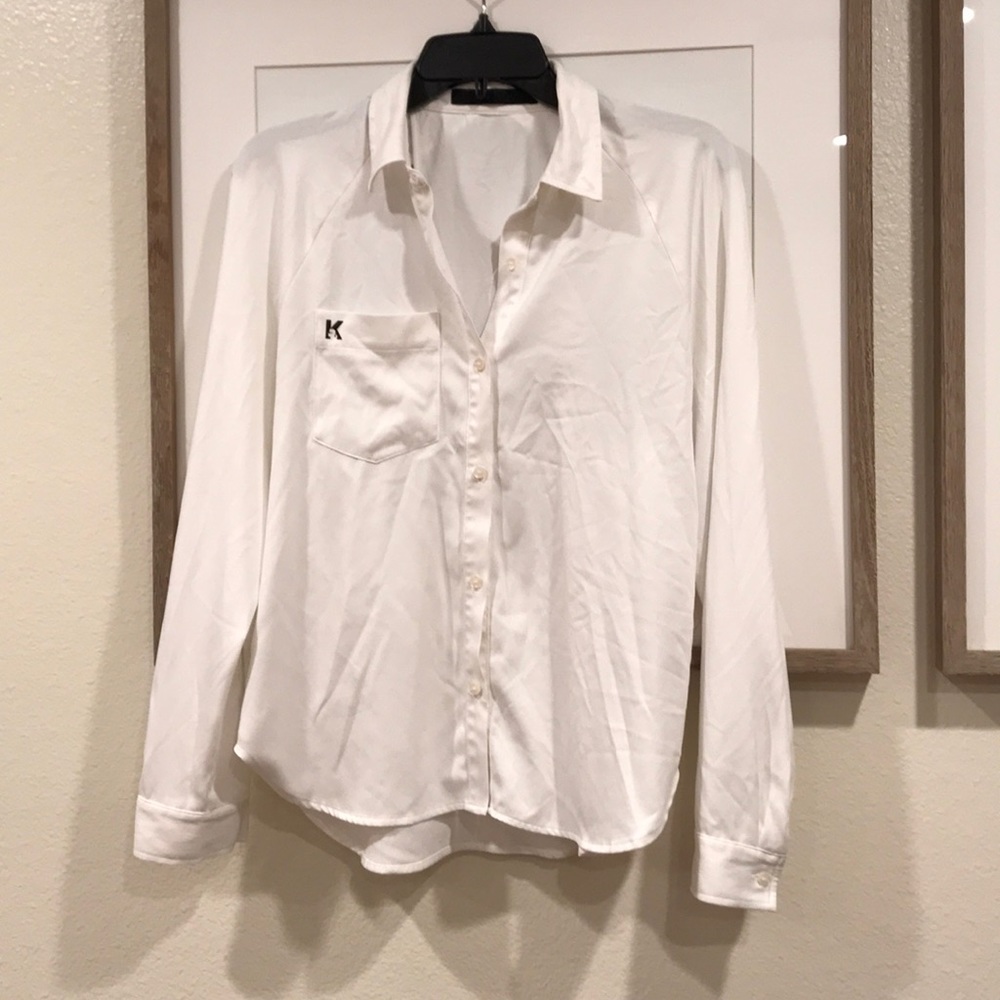 Karl white blouse with opening on the back