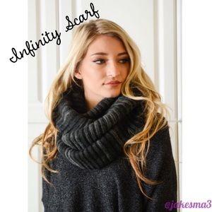 last one! ⚫️ INFINITY SCARF ⚫️