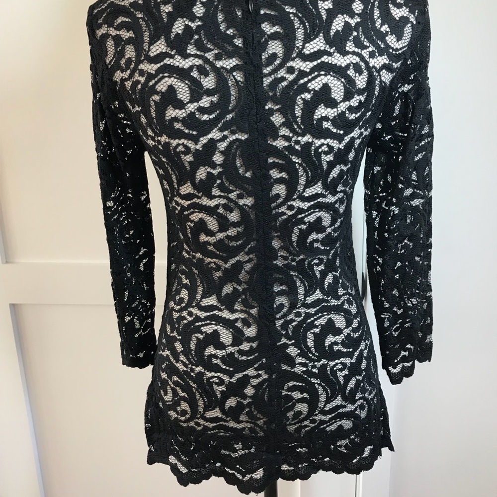 ❤️Velvet by Graham & Spencer Black Lace Blouse - Picture 3 of 8