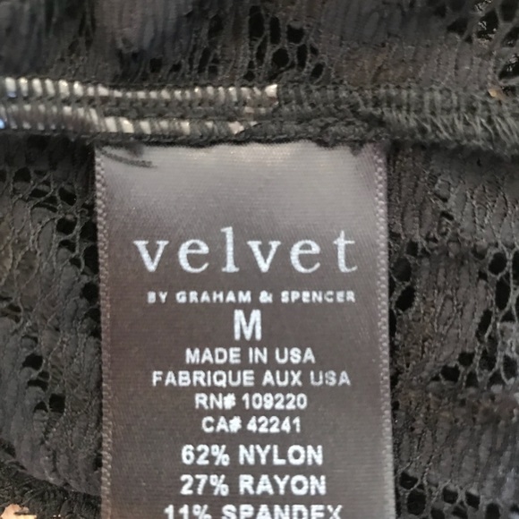 ❤️Velvet by Graham & Spencer Black Lace Blouse - Picture 5 of 8