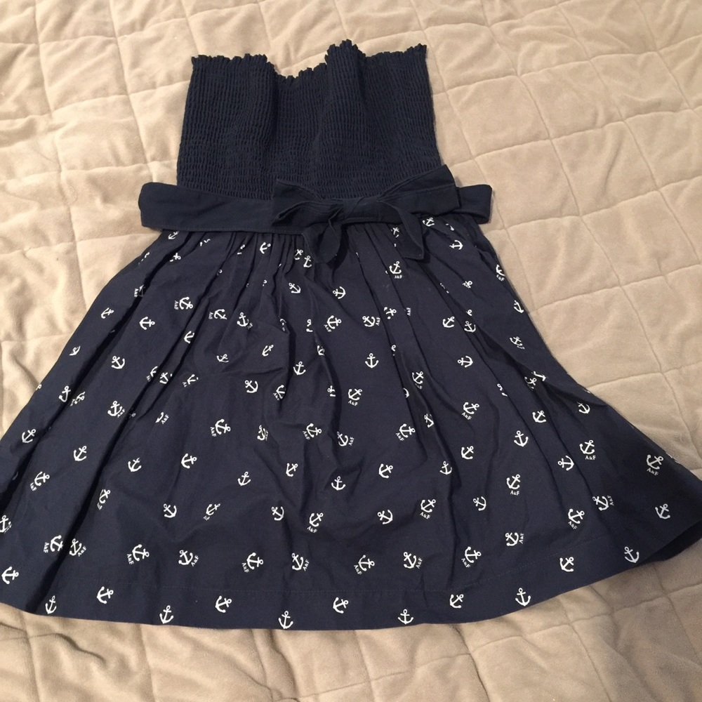 Abercrombie & fitch L