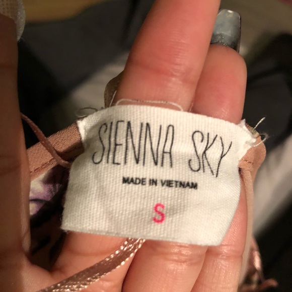 SIENNA SKY LIGHT PINK FLORAL JUMPER - Picture 3 of 4