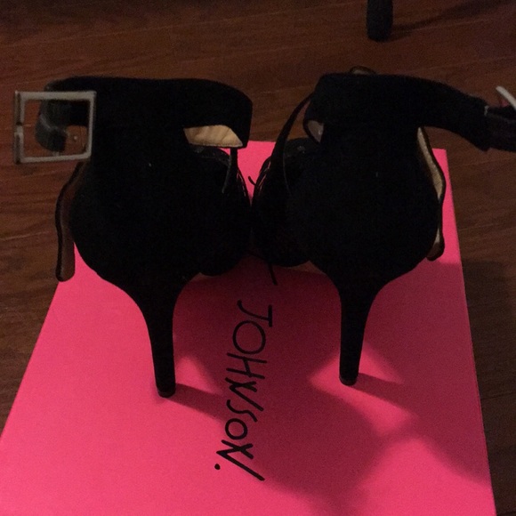 Betsey Johnson Pumps - Picture 3 of 5