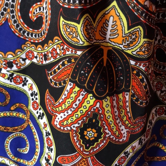 Patterned dress - Picture 1 of 3