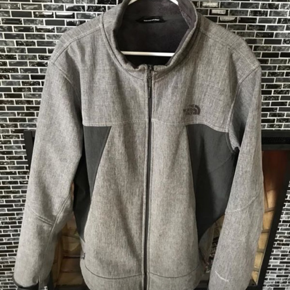 NEW NORTH FACE JACKET