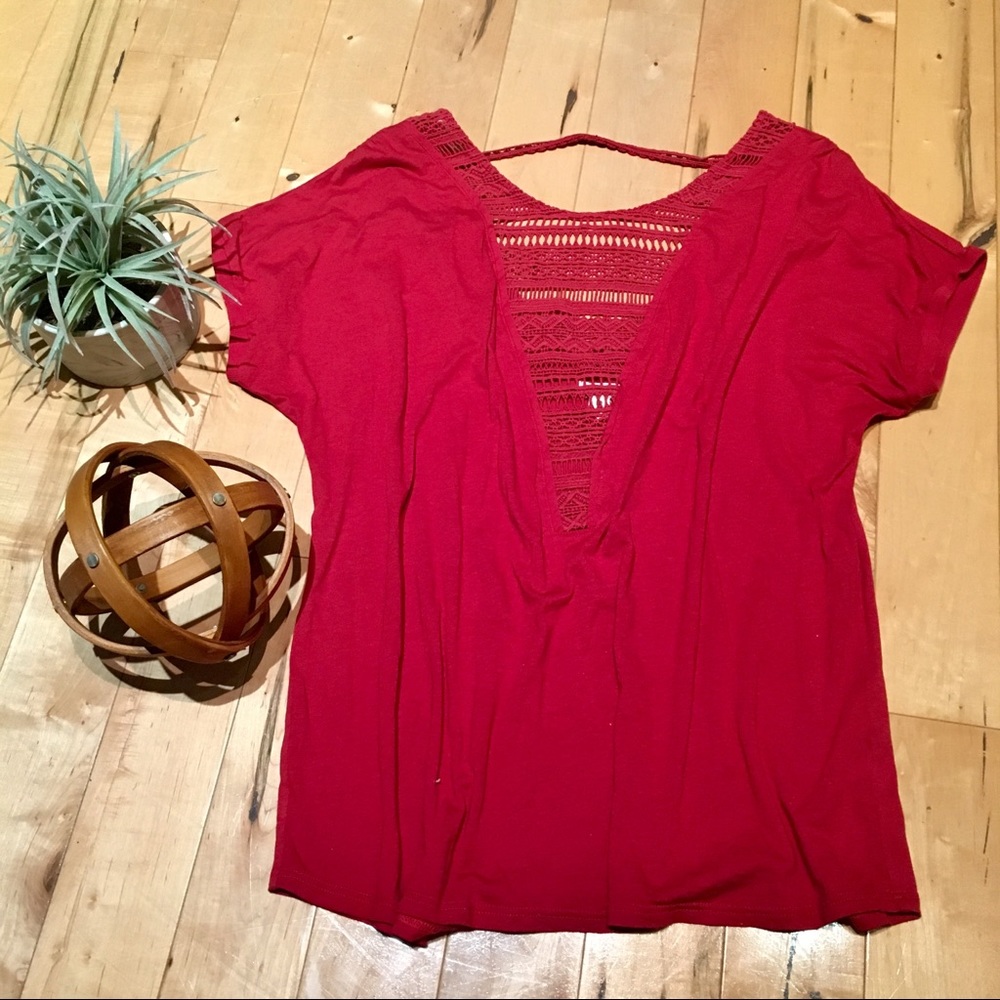 Woven, relaxed fit tee