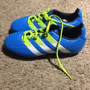Adidas Soccer Cleats Kids SIZE 2