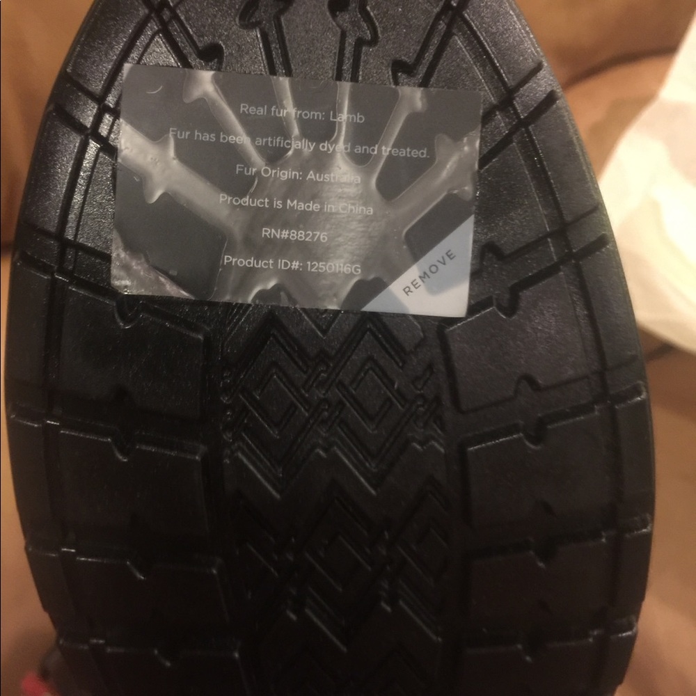SOLD UGG SHAYE RAIN BOOTS ☔️ - Picture 4 of 5