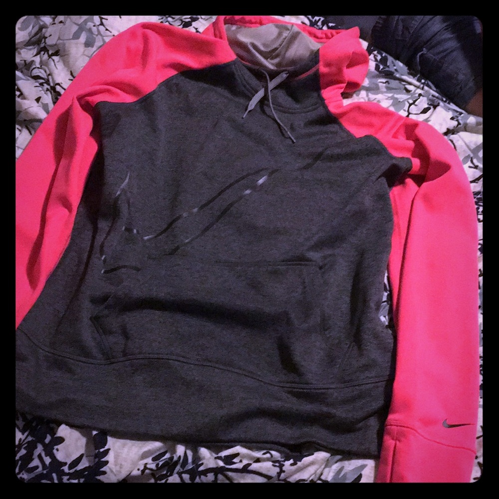 Nike Therma-Fit sweater!!!