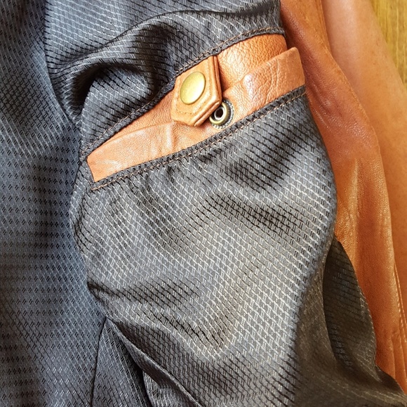 SOLD 40's style cognac bomber jacket. - Picture 7 of 8