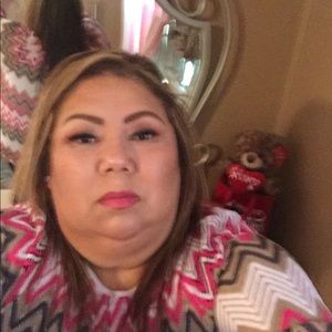 Meet your Posher, Mayra