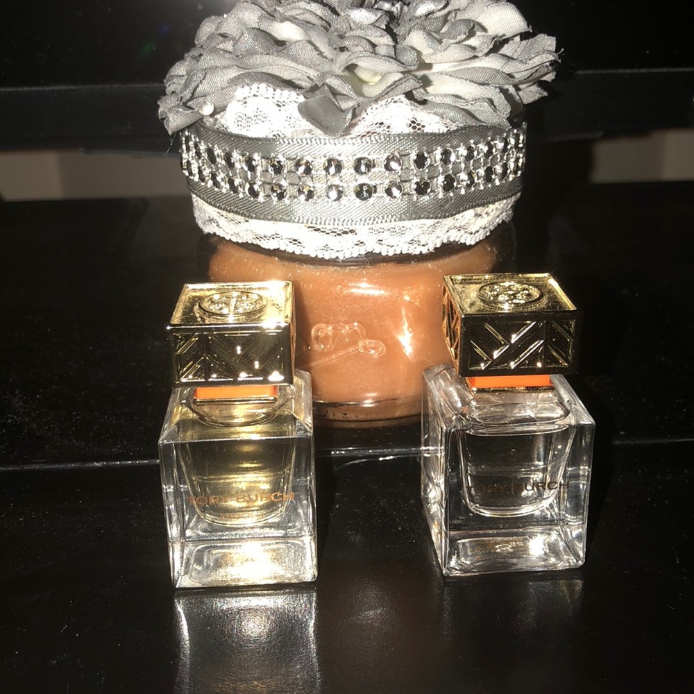 ☃️ 2 mini Tory Burch Perfumes !! ☃️