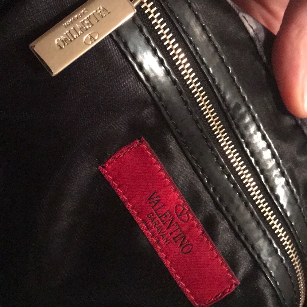 Valentino Rose Print Tote - Picture 4 of 9