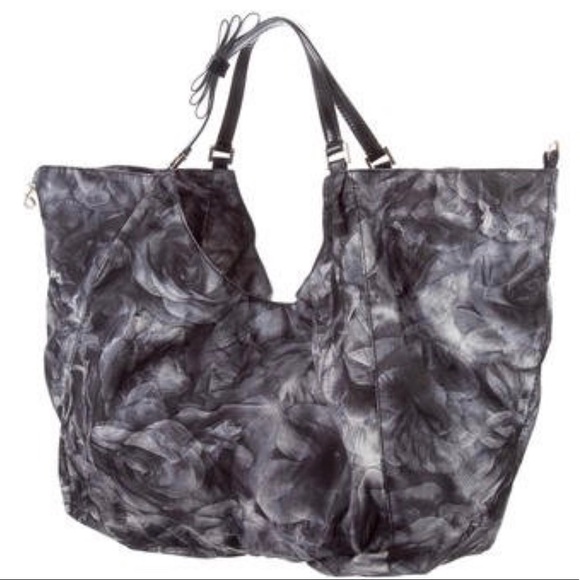 Valentino Rose Print Tote - Picture 9 of 9