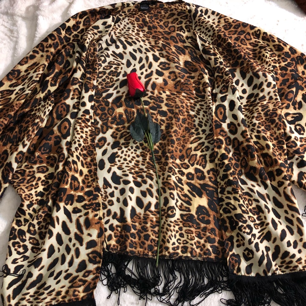 ‼️Final Price‼️ Leopard print kimono!