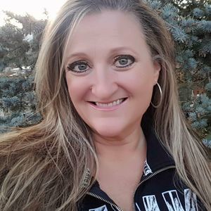 Meet your Posher, Alicia