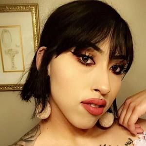 Meet your Posher, Francisca