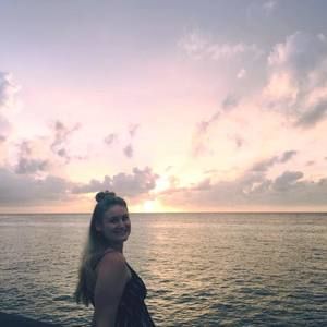 Meet your Posher, Natalie