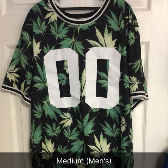 Men’s shirts - Picture 5 of 5