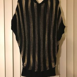 Women’s (L) Blk/Gld mesh sweater