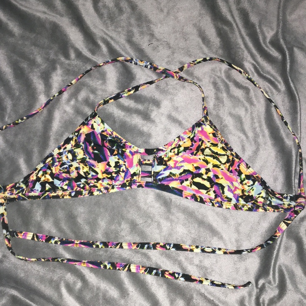 Jolyn tomcat top