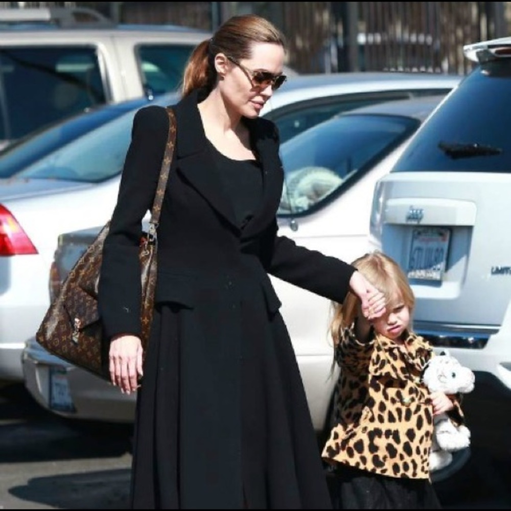 🌷SOLD🌷Authentic Louis Vuitton Metis Hobo