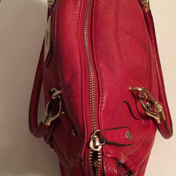Rowallan Red Pebbled Leather Bag - Picture 4 of 8