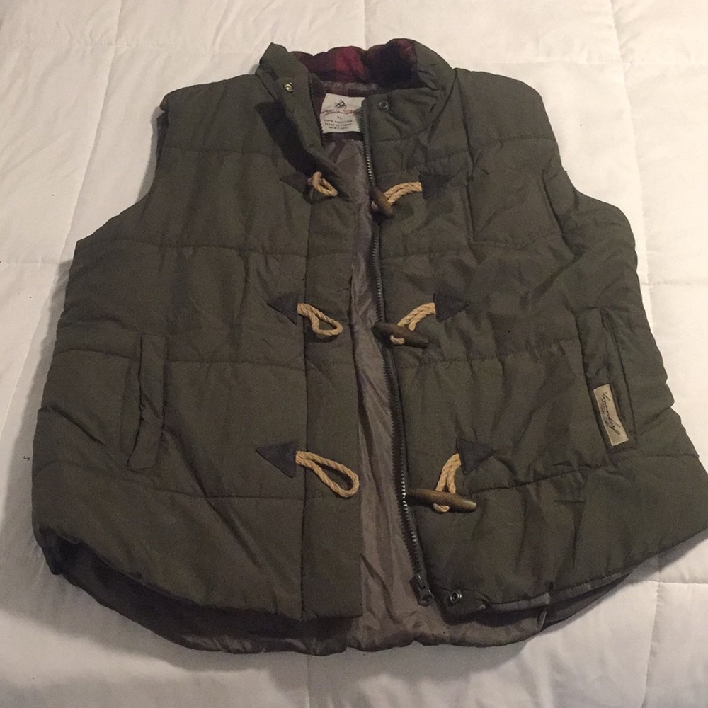 Green puffer vest