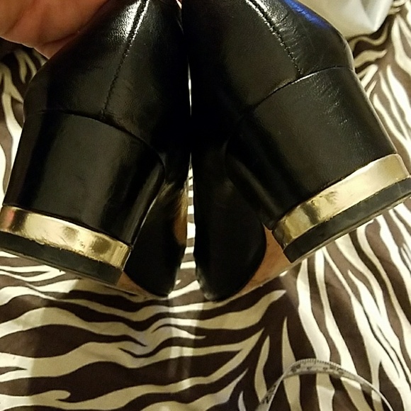 Coach Heels - Picture 6 of 7