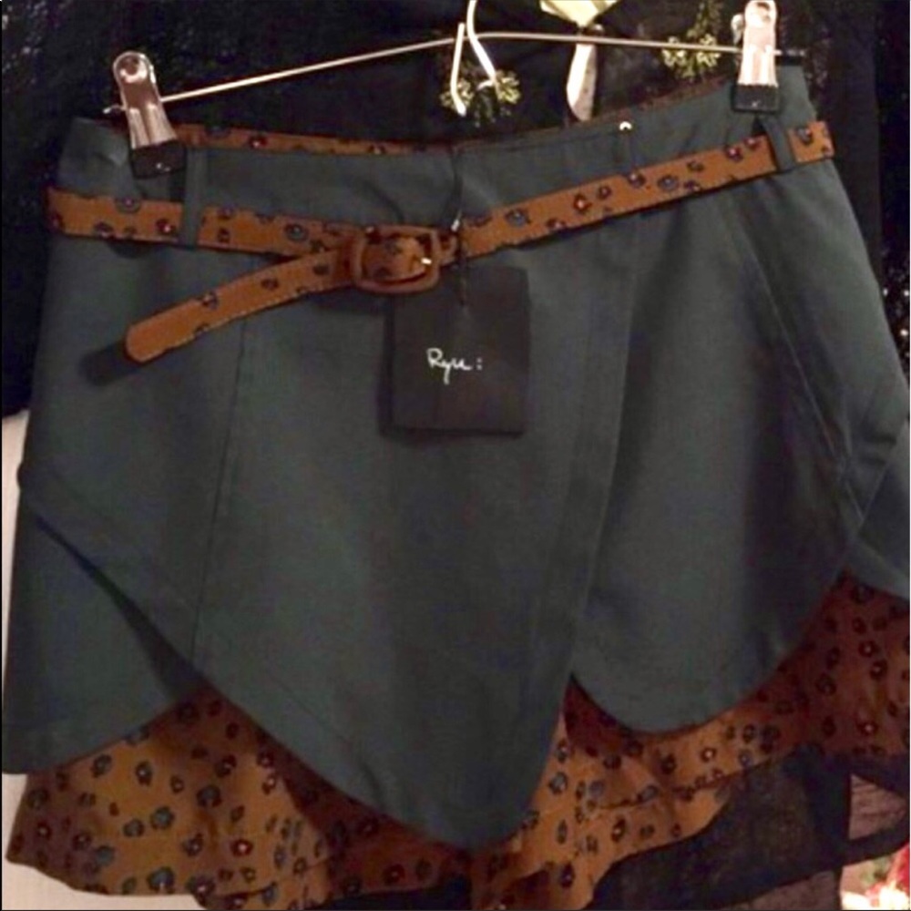 💚🧡🌼NEW W/TAGS! Anthropologie Skirt/Skort w/belt