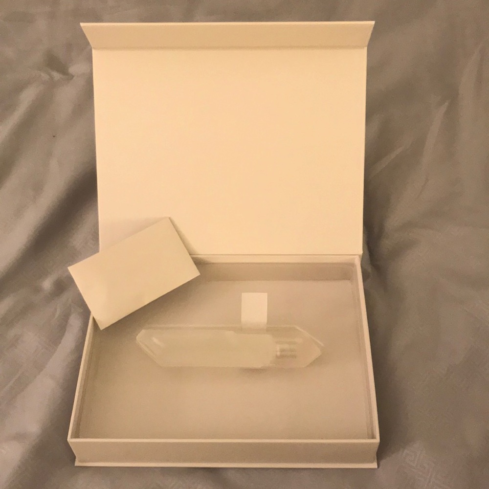 KKW CRYSTAL GARDENIA