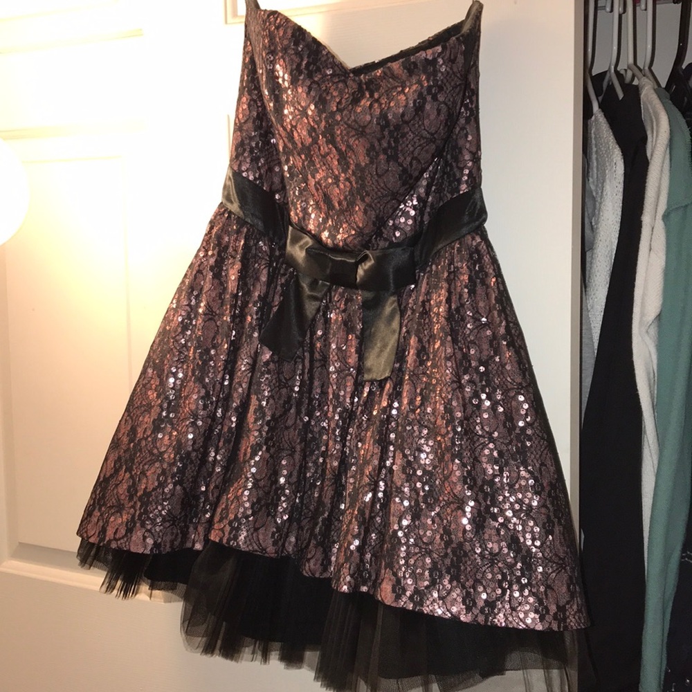 BETSEY JOHNSON FORMAL DRESS