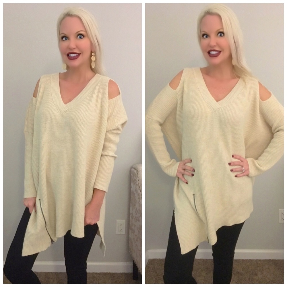 SALE!  😊oversized cold shoulder sweater w/zipper - Picture 3 of 5
