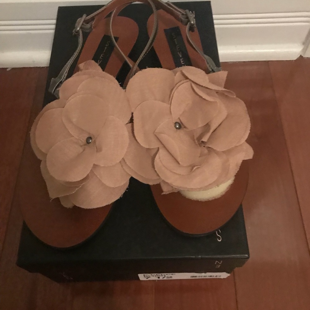 Steven Madden floral blush sandals, size 7.5