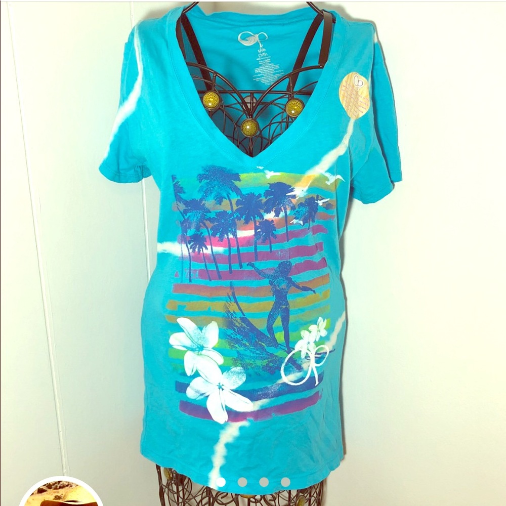 ❌ 5/$20 Blue tie-dye Tee with surf & palm