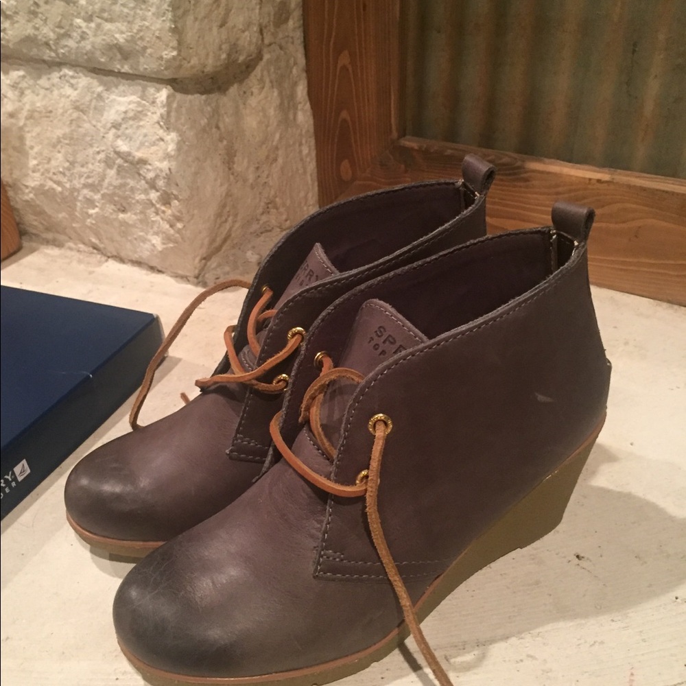 NIB Sperry wedges