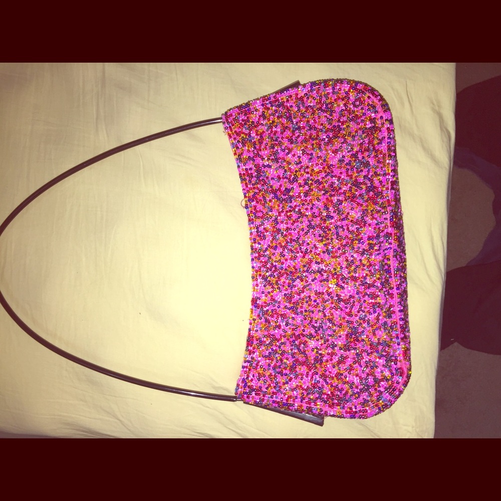 Hot pink beaded purse! Very cute!