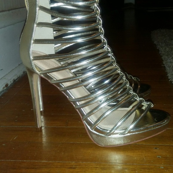 Gold Heels - Picture 2 of 3
