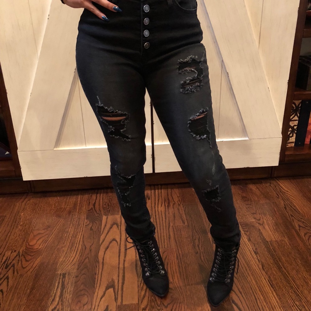 Size 7 jeans from fashion nova