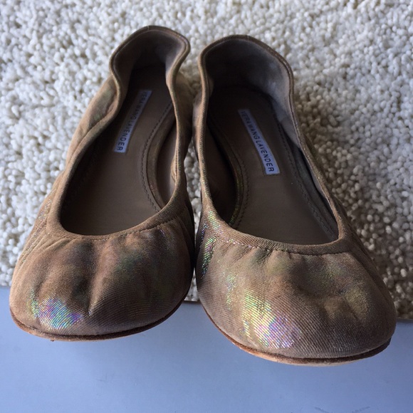 Vera Wang Lavender Ballet Flats. Size 7 1/2 - Picture 2 of 7