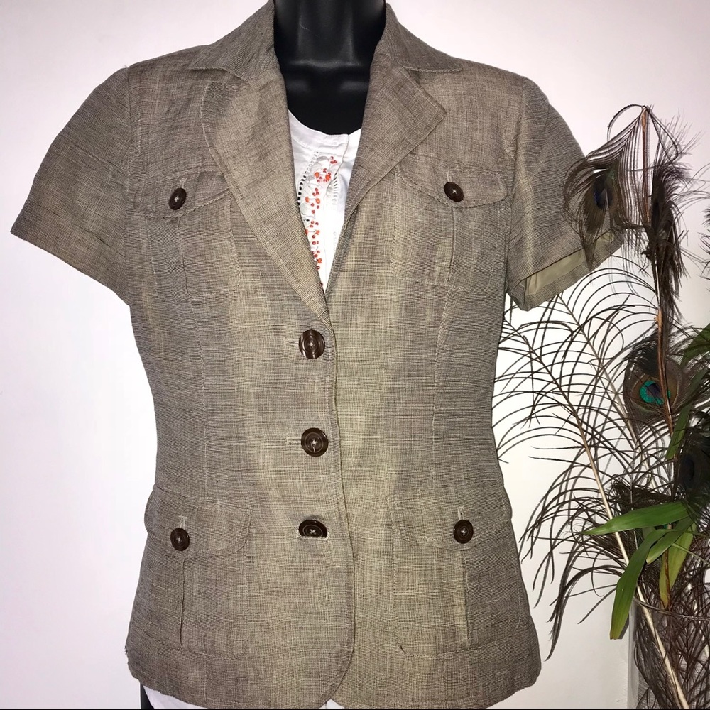 WHBM Beige Linen Short Sleeve Blazer