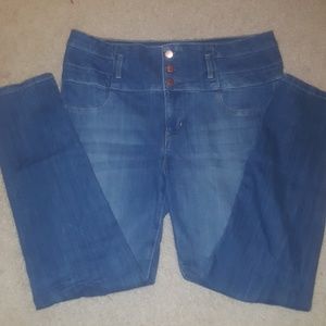 High waisted button jeans