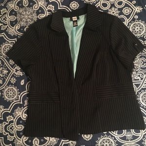 STUDIO 1940 Short sleeve jacket with shorts SET