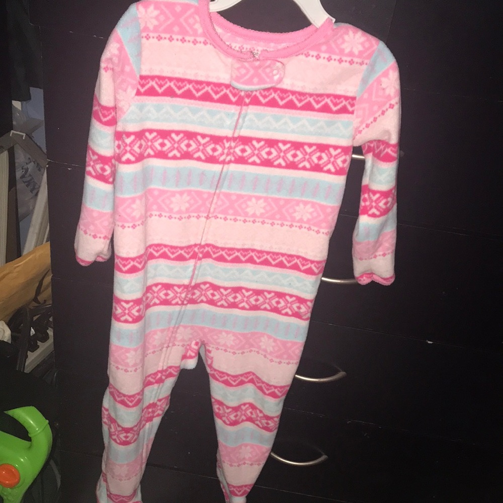 Sleep and play with feet